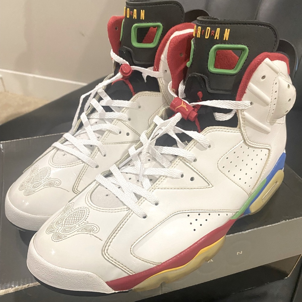 Nike Air Jordan Olympic 6 size 12 Men’s. Gently worn no scuffs. New Laces!